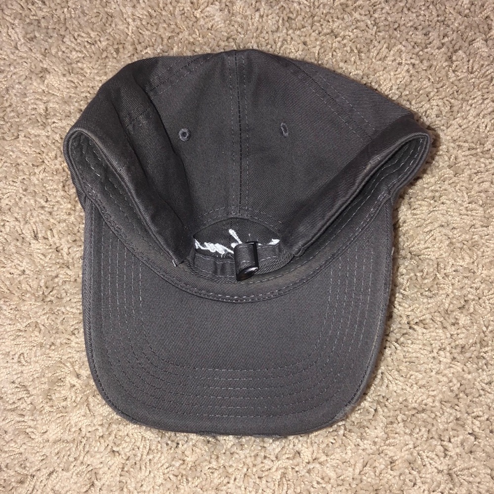 Baseball cap - Picture 2 of 2